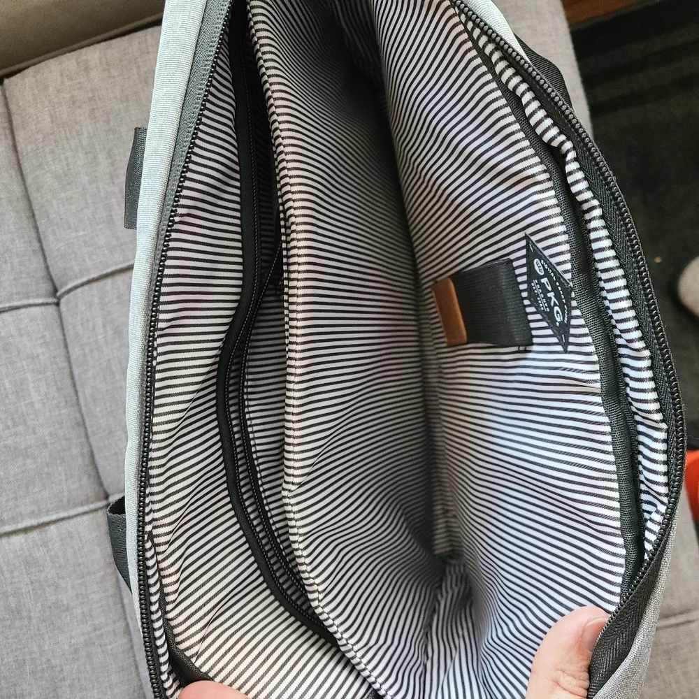 PKG International Spadina 10L Charcoal Messenger‎ Bag